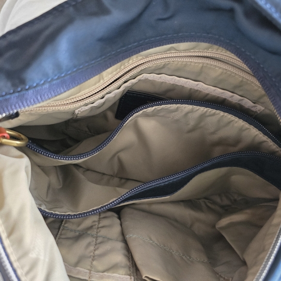 Tumi Blue Sumatra Messenger Bag with Adjustable Strap and Durable Fabric - Picture 9 of 13